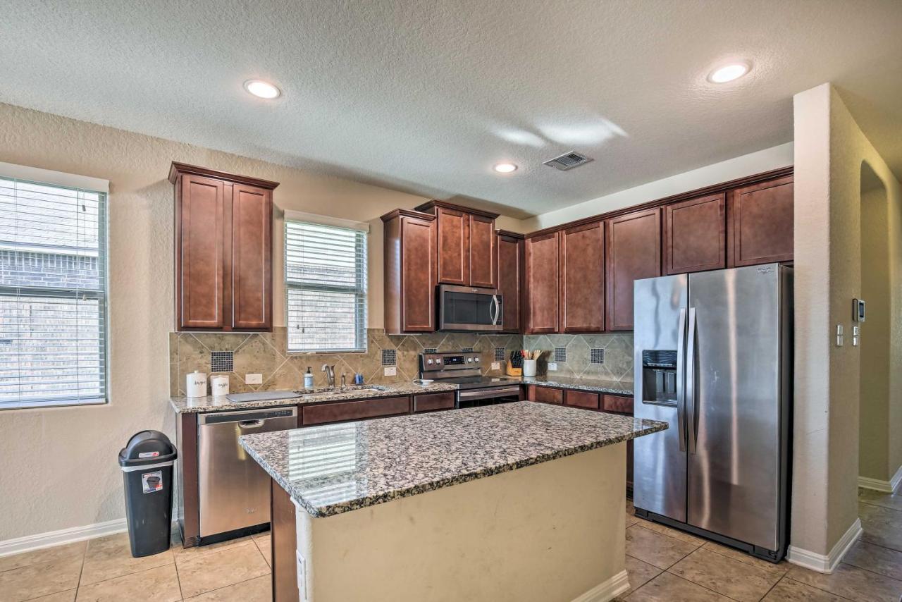 San Antonio Home With Yard About 8 Mi To Lackland! Exteriör bild