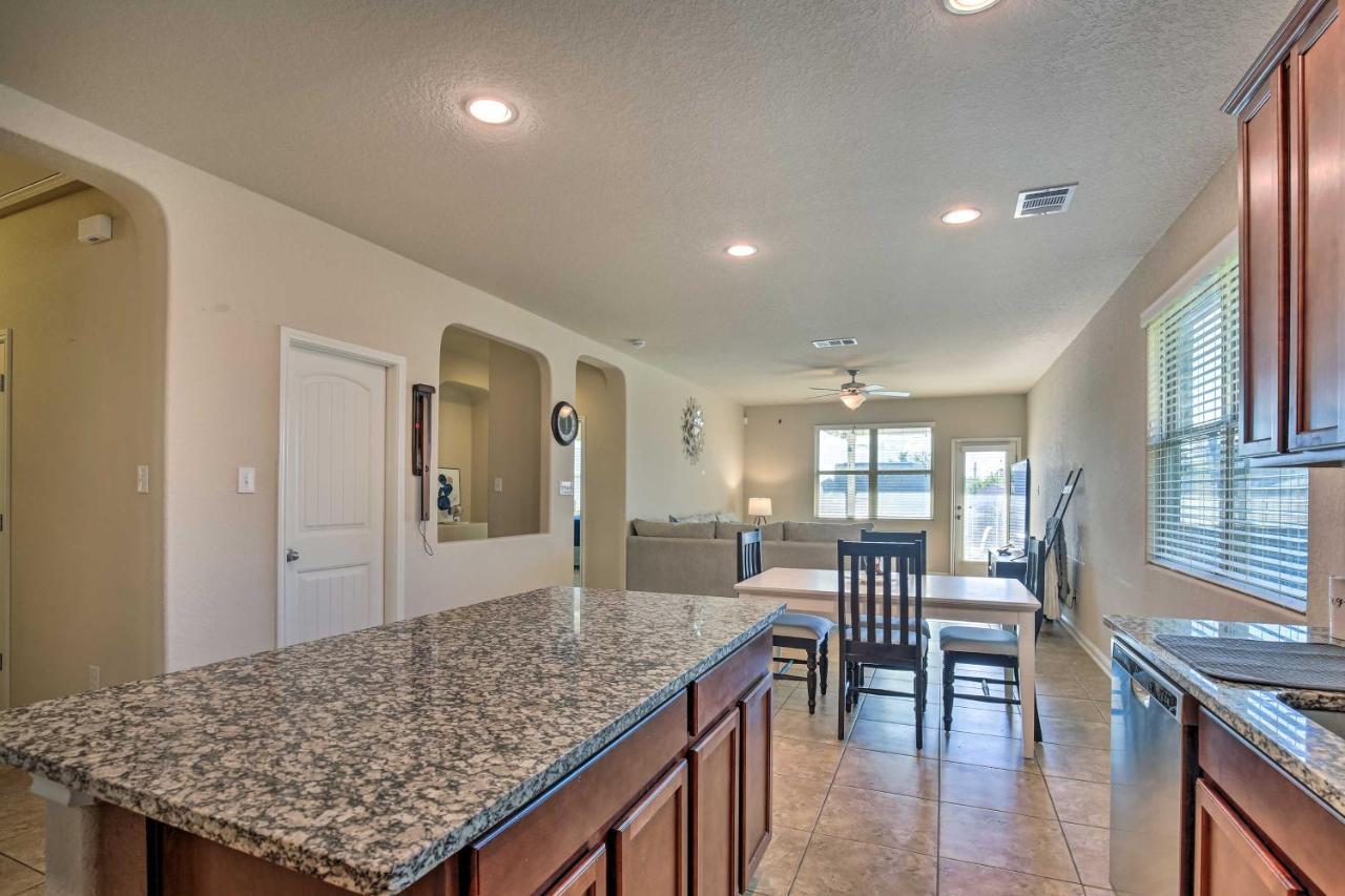 San Antonio Home With Yard About 8 Mi To Lackland! Exteriör bild